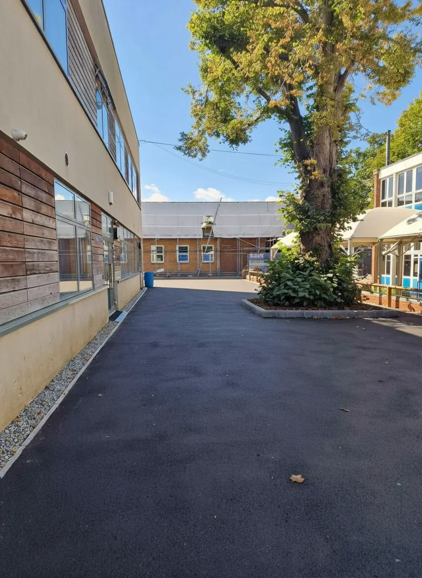 Holcombe Grammar – Thinking Facilities detail 5